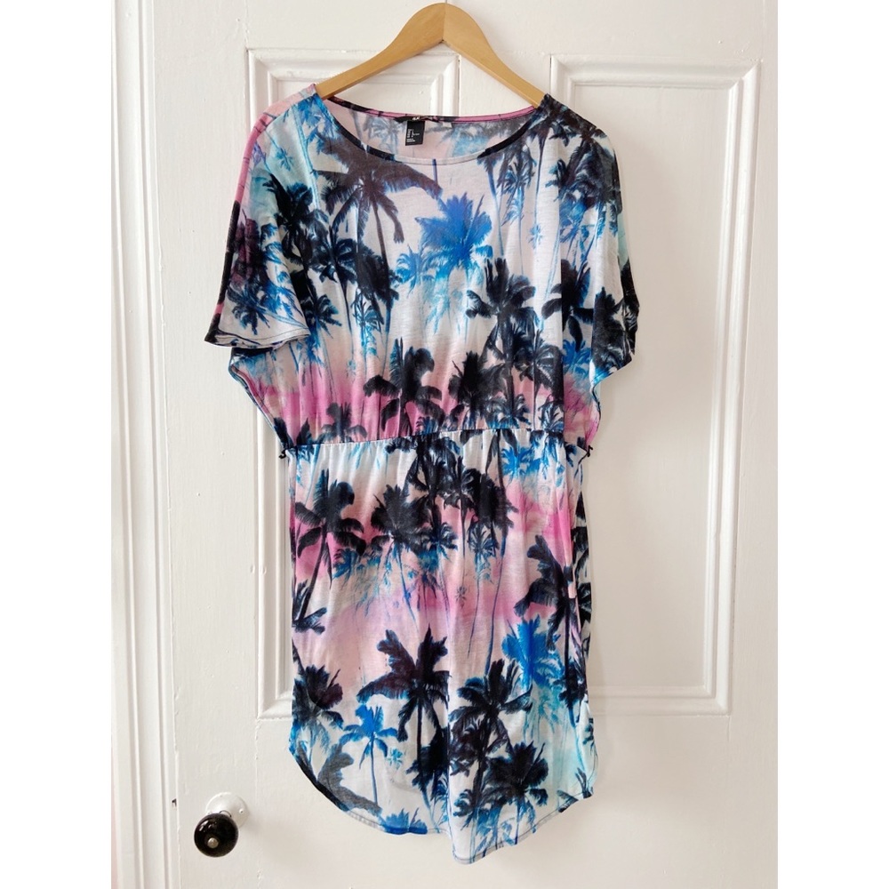 H&M bathing suit cover up/dress. Thin material.